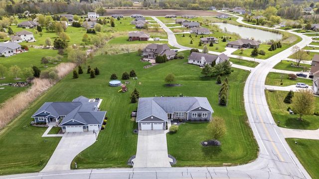 6735 Lone Oak DRIVE, Sheboygan, WI 53081