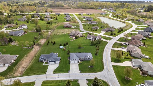 6735 Lone Oak DRIVE, Sheboygan, WI 53081