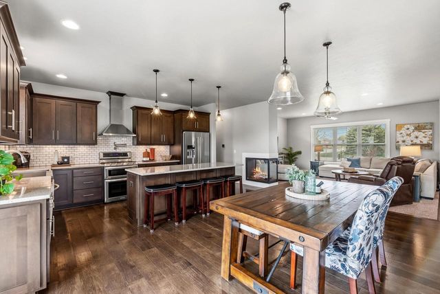 6735 Lone Oak DRIVE, Sheboygan, WI 53081