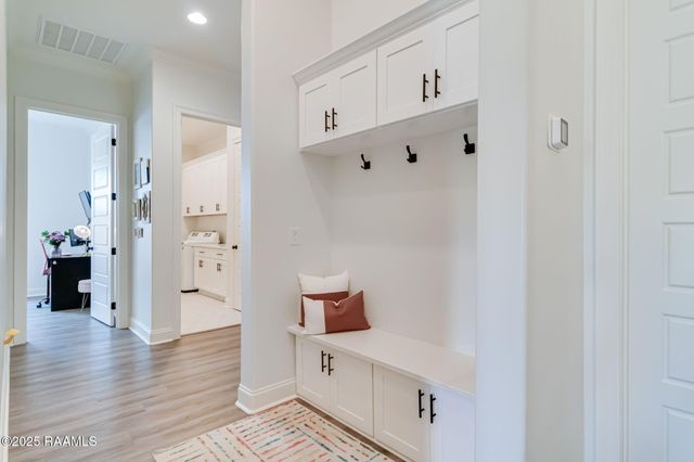 138 Cape Town Avenue, Youngsville, LA 70592