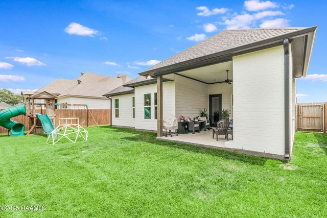 138 Cape Town Avenue, Youngsville, LA 70592