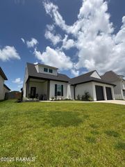 138 Cape Town Avenue, Youngsville, LA 70592