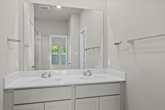 208 Rose Laurel Drive, Alvin, TX 77511