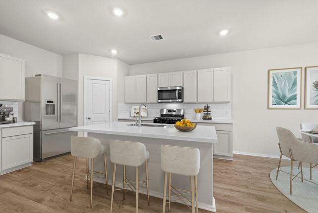 208 Rose Laurel Drive, Alvin, TX 77511