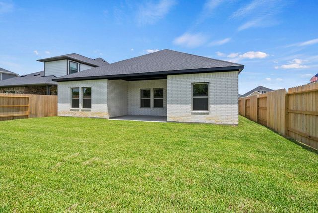 208 Rose Laurel Drive, Alvin, TX 77511