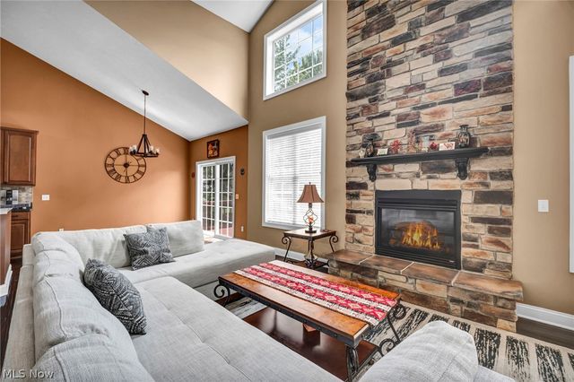 3082 Willowbrook, Aurora, OH 44202
