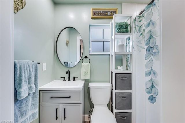 2385 Sunset AVE, Naples, FL 34112