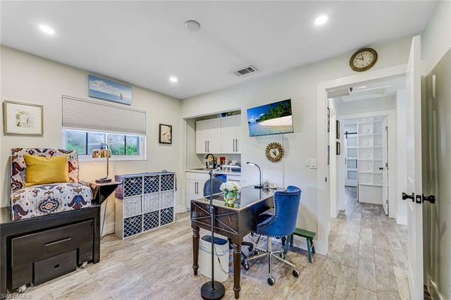 2385 Sunset AVE, Naples, FL 34112