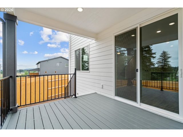16105 BARLOW TRAIL Ln, Oregon City, OR 97045