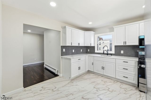 325 Schley St, Newark City, NJ 07112