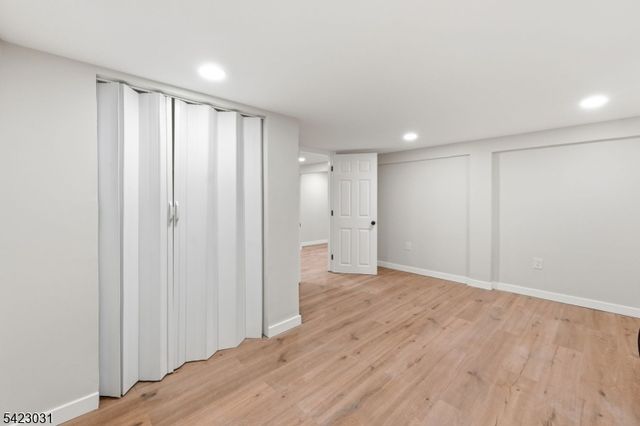 325 Schley St, Newark City, NJ 07112