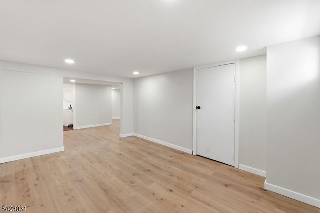 325 Schley St, Newark City, NJ 07112