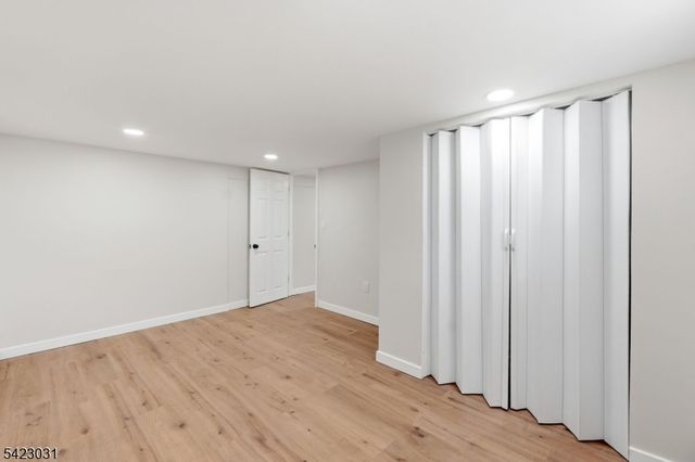 325 Schley St, Newark City, NJ 07112