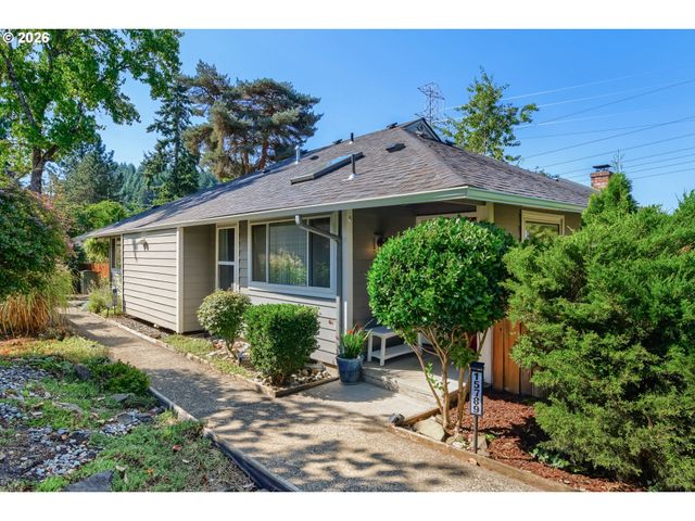 15789 Sw VILLAGE Cir, Beaverton, OR 97007