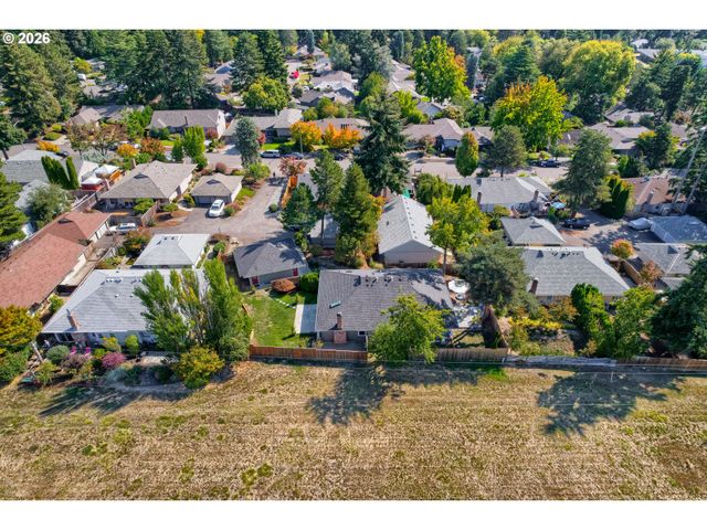15789 Sw VILLAGE Cir, Beaverton, OR 97007