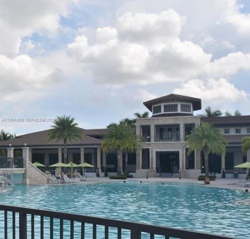 10620 NW 88th St 223, Doral, FL 33178