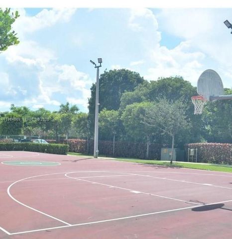 10620 NW 88th St 223, Doral, FL 33178