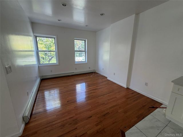 2356 Waterbury Avenue, Bronx, NY 10462