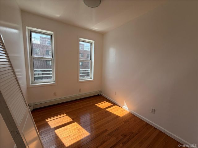 2356 Waterbury Avenue, Bronx, NY 10462