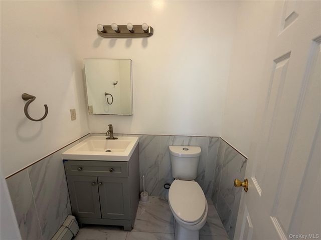 2356 Waterbury Avenue, Bronx, NY 10462