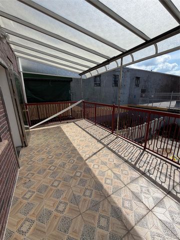 2356 Waterbury Avenue, Bronx, NY 10462