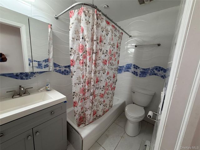 2356 Waterbury Avenue, Bronx, NY 10462