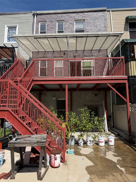 2356 Waterbury Avenue, Bronx, NY 10462 — photo 2