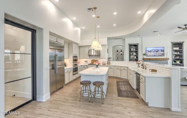 3330 E CEDAR Drive, Chandler, AZ 85249