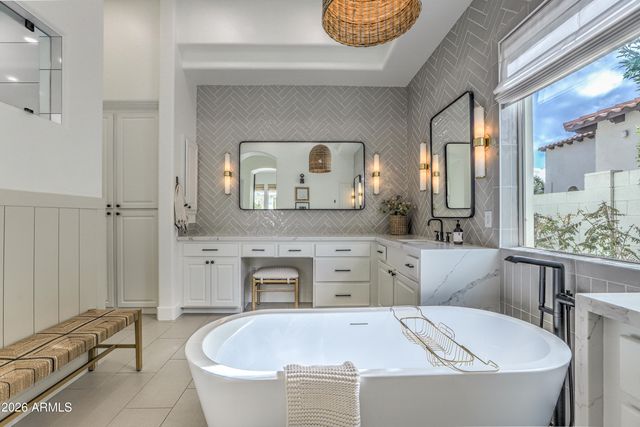 3330 E CEDAR Drive, Chandler, AZ 85249