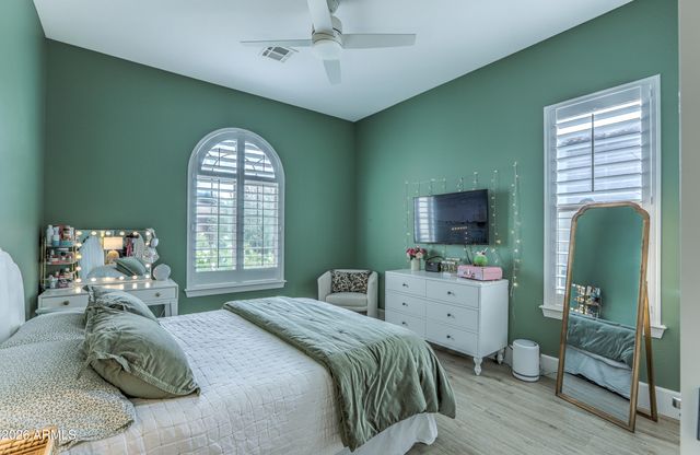 3330 E CEDAR Drive, Chandler, AZ 85249