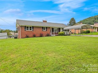 241 Grandview Circle, Waynesville, NC 28786