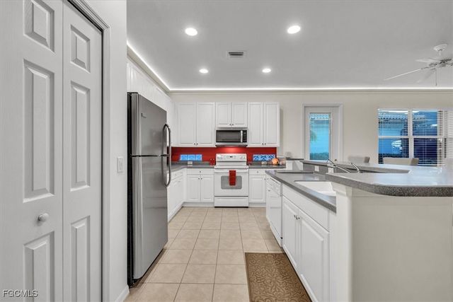 10596 Avila CIR, Fort Myers, FL 33913