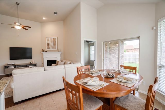 11813 Sundog Way, Fort Worth, TX 76244