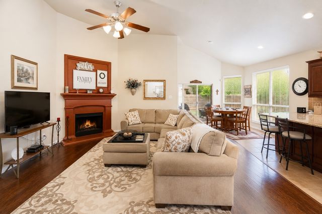 11813 Sundog Way, Fort Worth, TX 76244