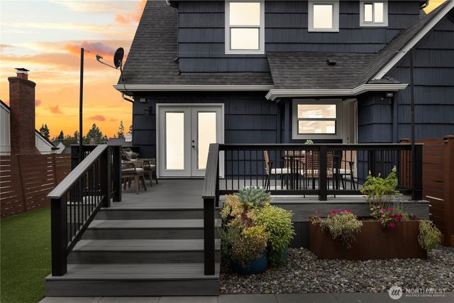 12238 1st Avenue NW, Seattle, WA 98177