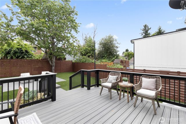 12238 1st Avenue NW, Seattle, WA 98177