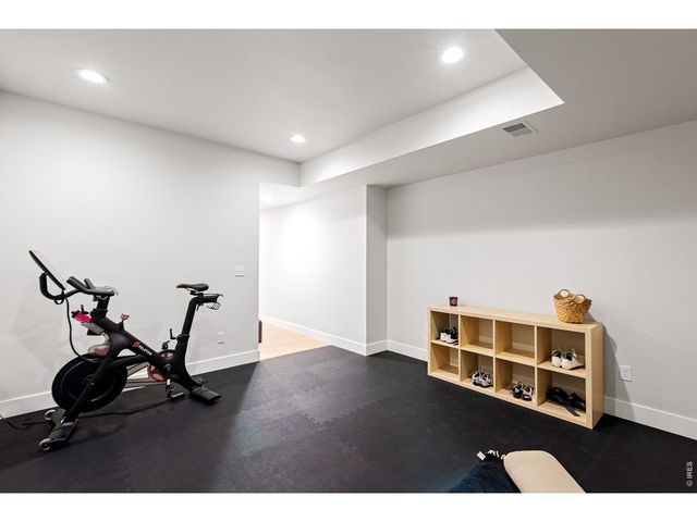 9421 Gunbarrel Ridge Rd, Boulder, CO 80301