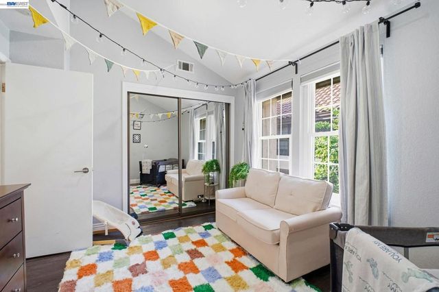 14404 Seagate Dr, San Leandro, CA 94577