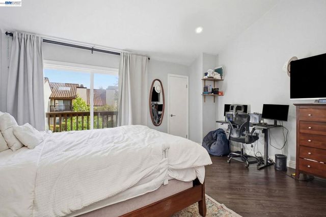 14404 Seagate Dr, San Leandro, CA 94577