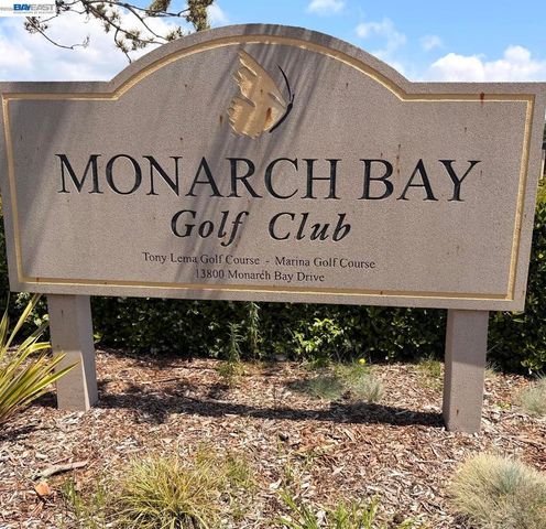 14404 Seagate Dr, San Leandro, CA 94577