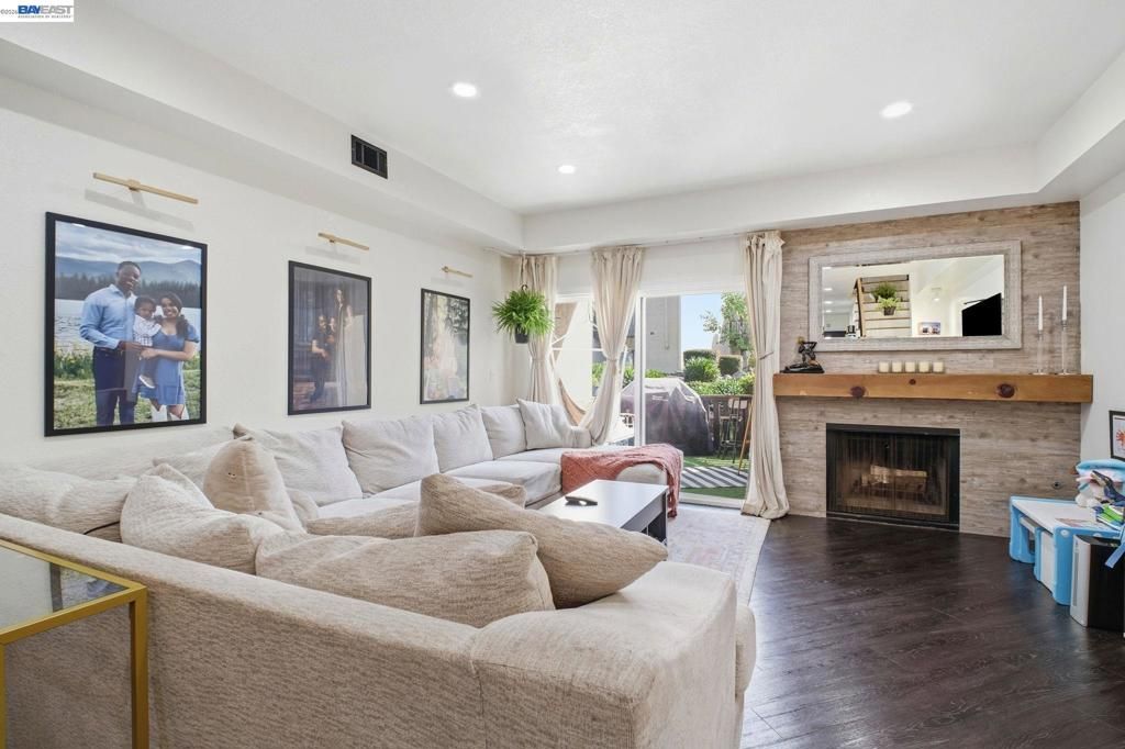 14404 Seagate Dr, San Leandro, CA 94577