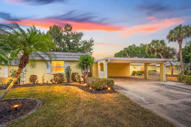 5940 DRIFTWOOD AVENUE 15, Sarasota, FL 34231