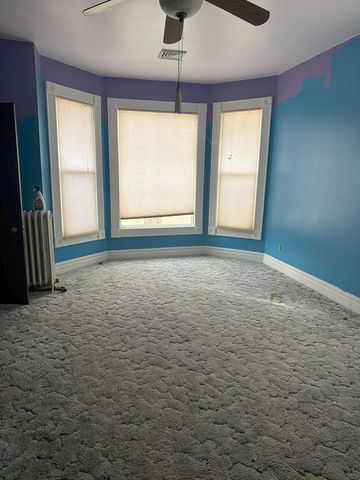 907 S PEORIA Avenue, Dixon, IL 61021