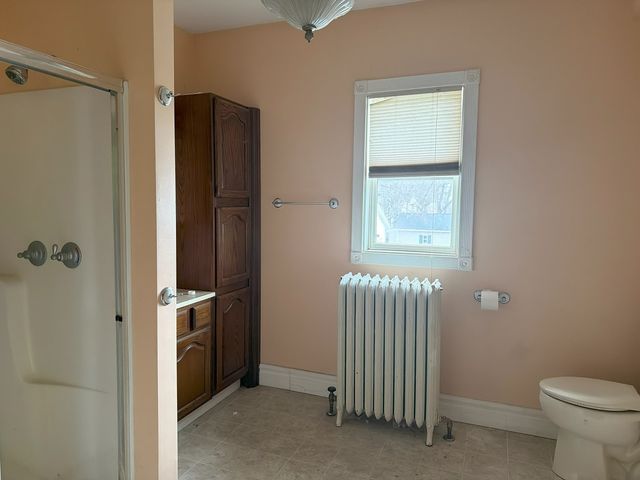 907 S PEORIA Avenue, Dixon, IL 61021