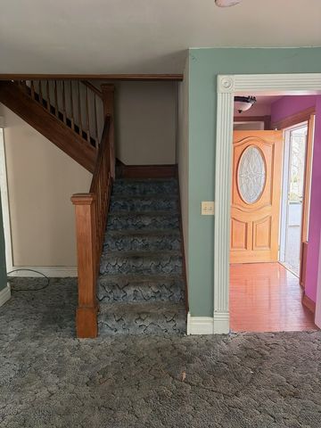 907 S PEORIA Avenue, Dixon, IL 61021