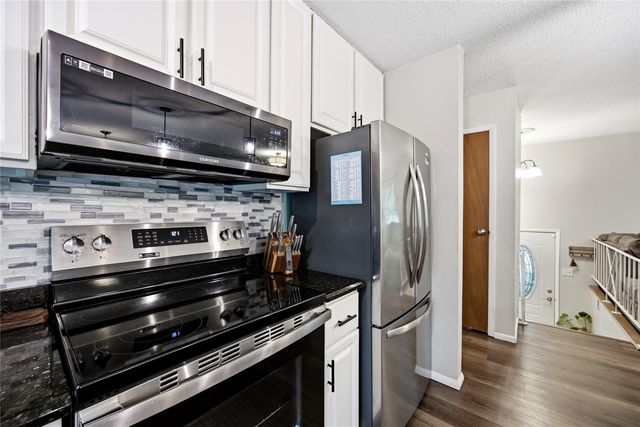 164 Brentwood Drive NE, Cedar Rapids, IA 52402