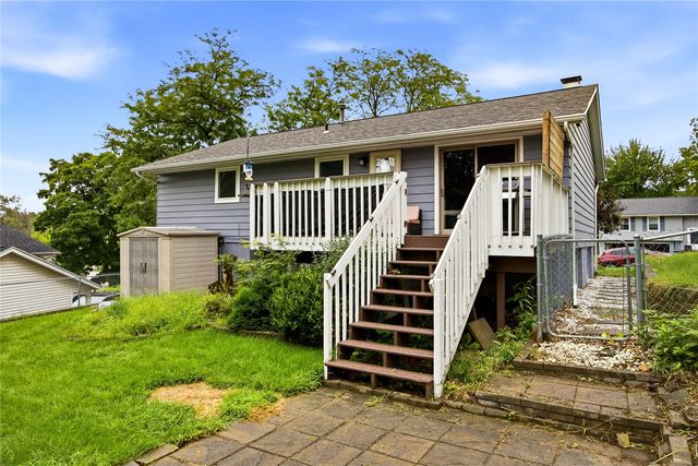 164 Brentwood Drive NE, Cedar Rapids, IA 52402