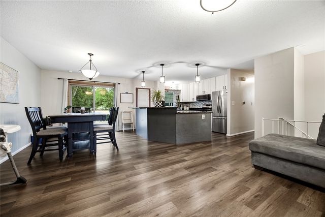 164 Brentwood Drive NE, Cedar Rapids, IA 52402