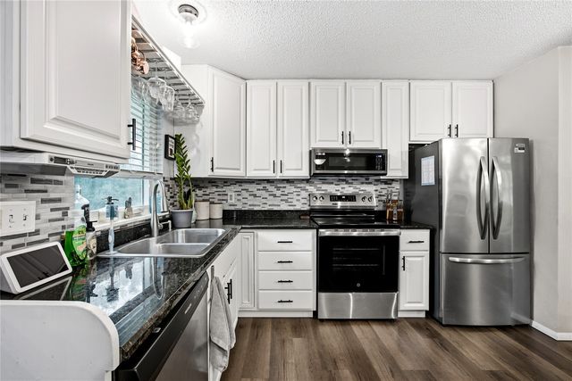 164 Brentwood Drive NE, Cedar Rapids, IA 52402