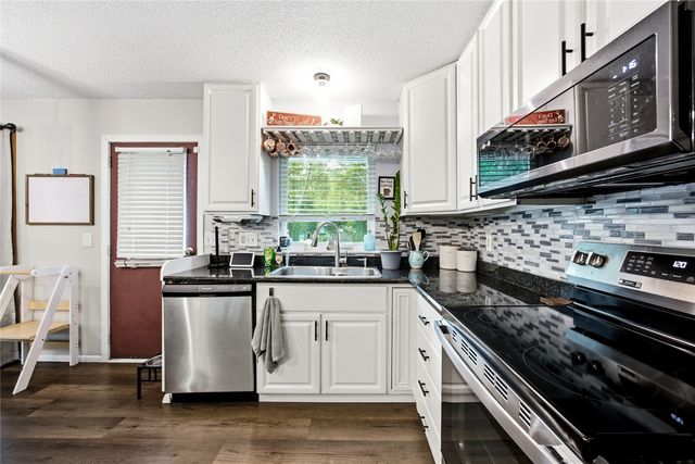 164 Brentwood Drive NE, Cedar Rapids, IA 52402